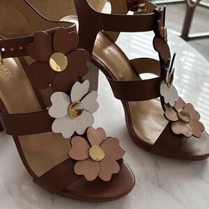 Michael Kors 4” sandal